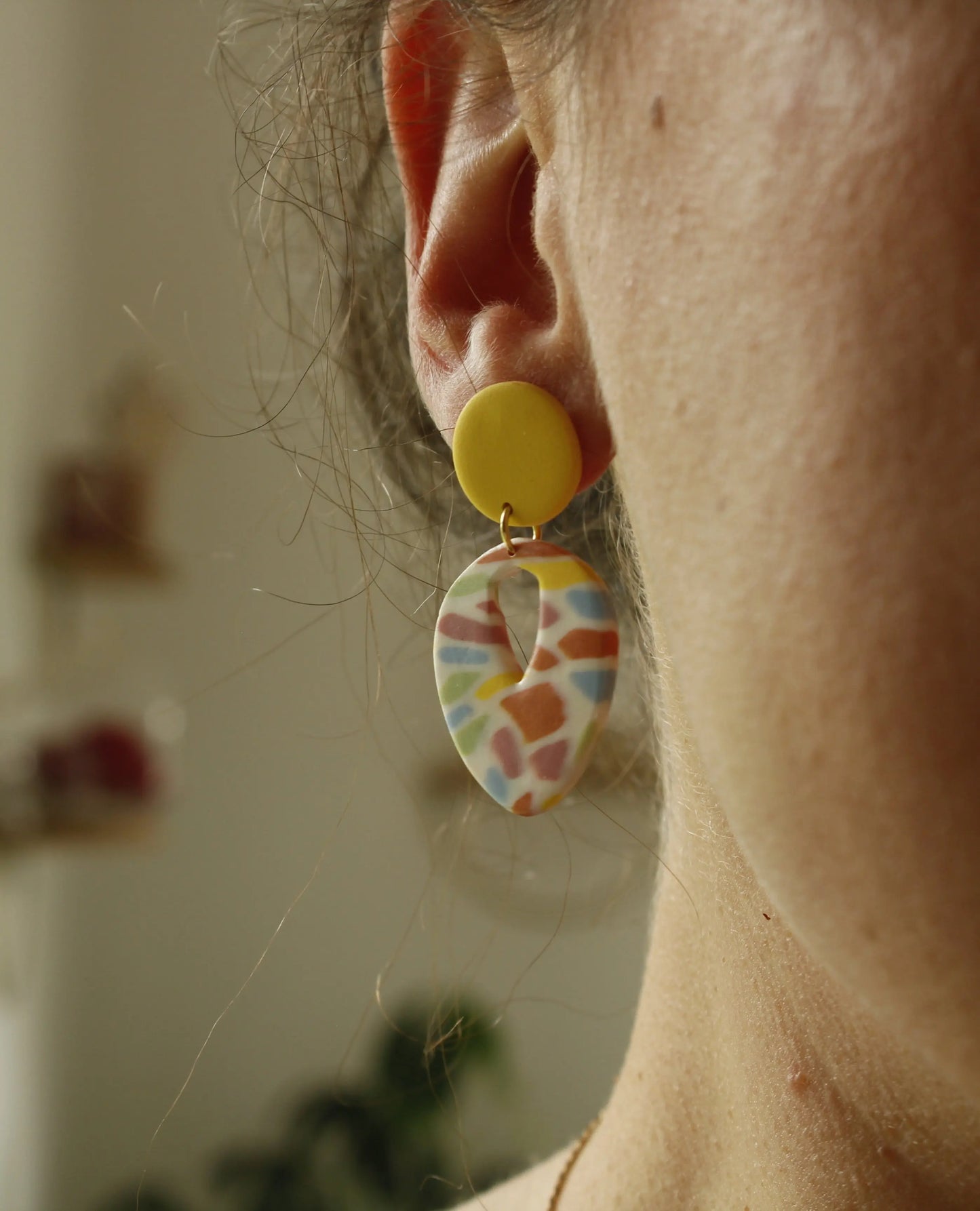 La Bouclette Dorée - Boucles d'oreilles printanières en argile polymère La Bouclette Dorée