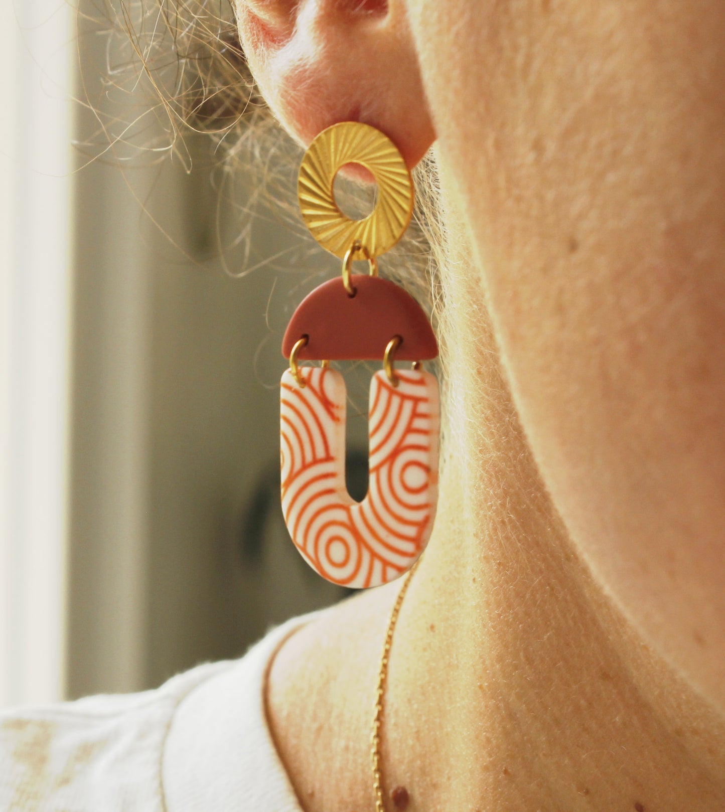 (Copie) La Bouclette Dorée - Boucles d'oreilles pendantes en argile polymère La Bouclette Dorée