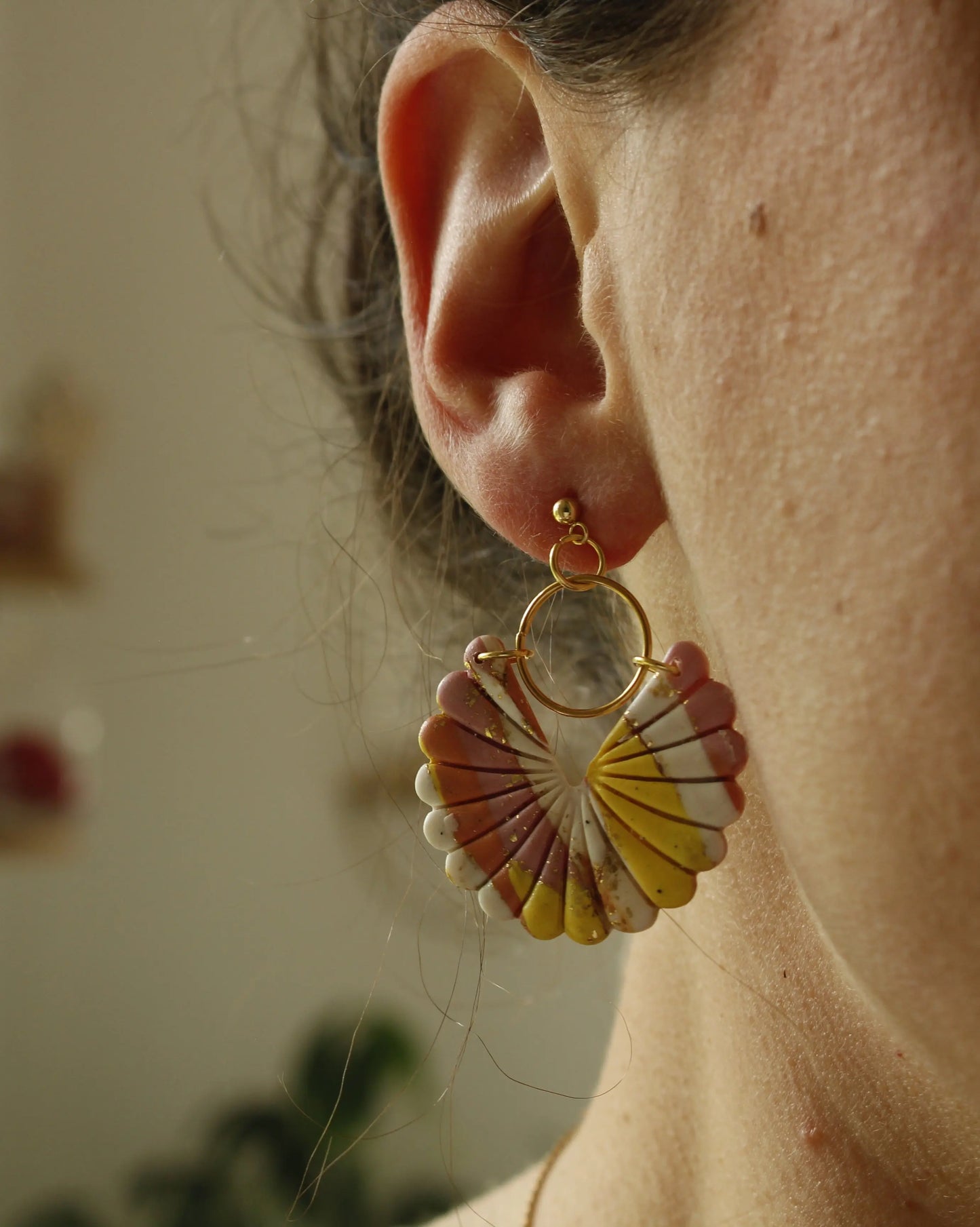La Bouclette Dorée - Boucles d'oreilles printanières en argile polymère La Bouclette Dorée