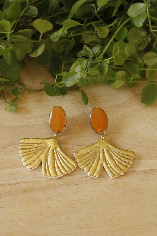 Boucles d'oreilles feuille de ginkgo fabriquées à la main - Moutarde