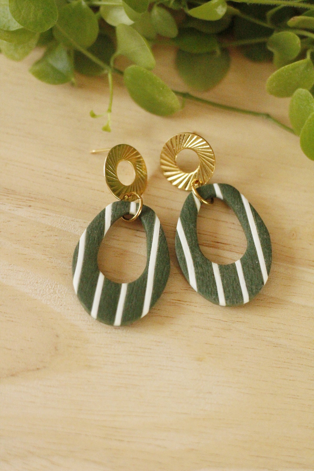 Boucles d'oreilles rayées - fabriquées à la main La Bouclette Dorée