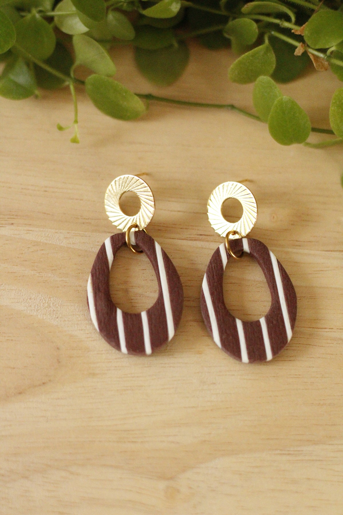 Boucles d'oreilles rayées - fabriquées à la main La Bouclette Dorée