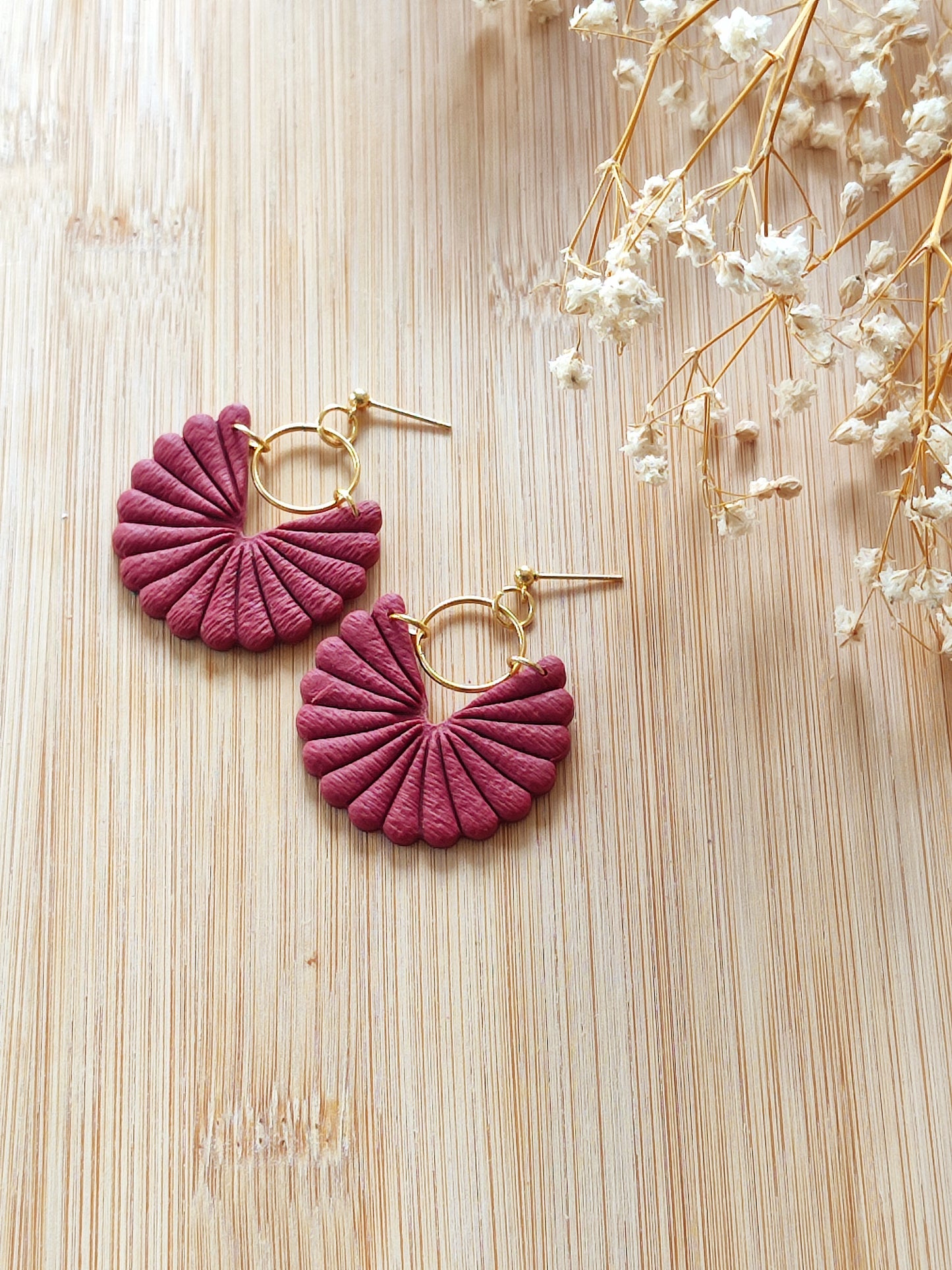 La Bouclette Dorée - Boucles d'oreilles pendantes - Modèle Dahlia uni