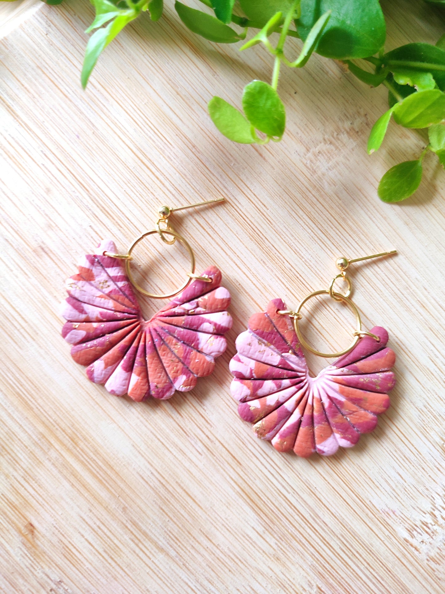 La Bouclette Dorée - Boucles d'oreilles pendantes - Modèle Dahlia marbré