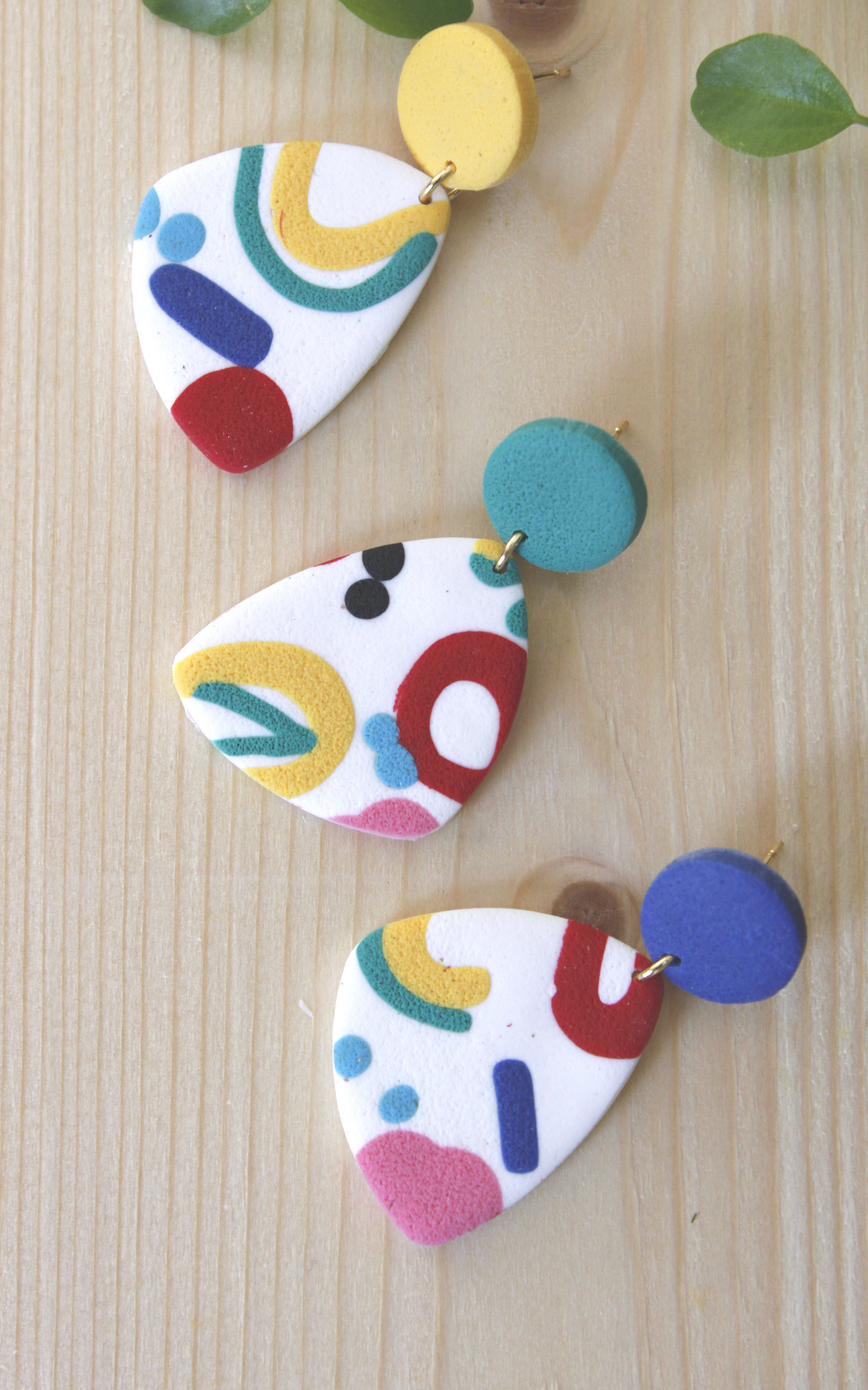 La Bouclette  Dorée - Boucles d'oreilles pendantes motifs multicolores