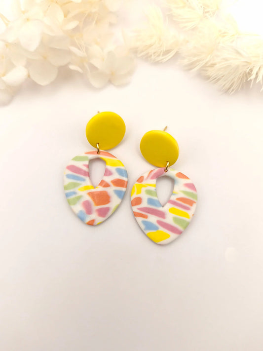 La Bouclette  Dorée - Boucles d'oreilles printanières en argile polymère
