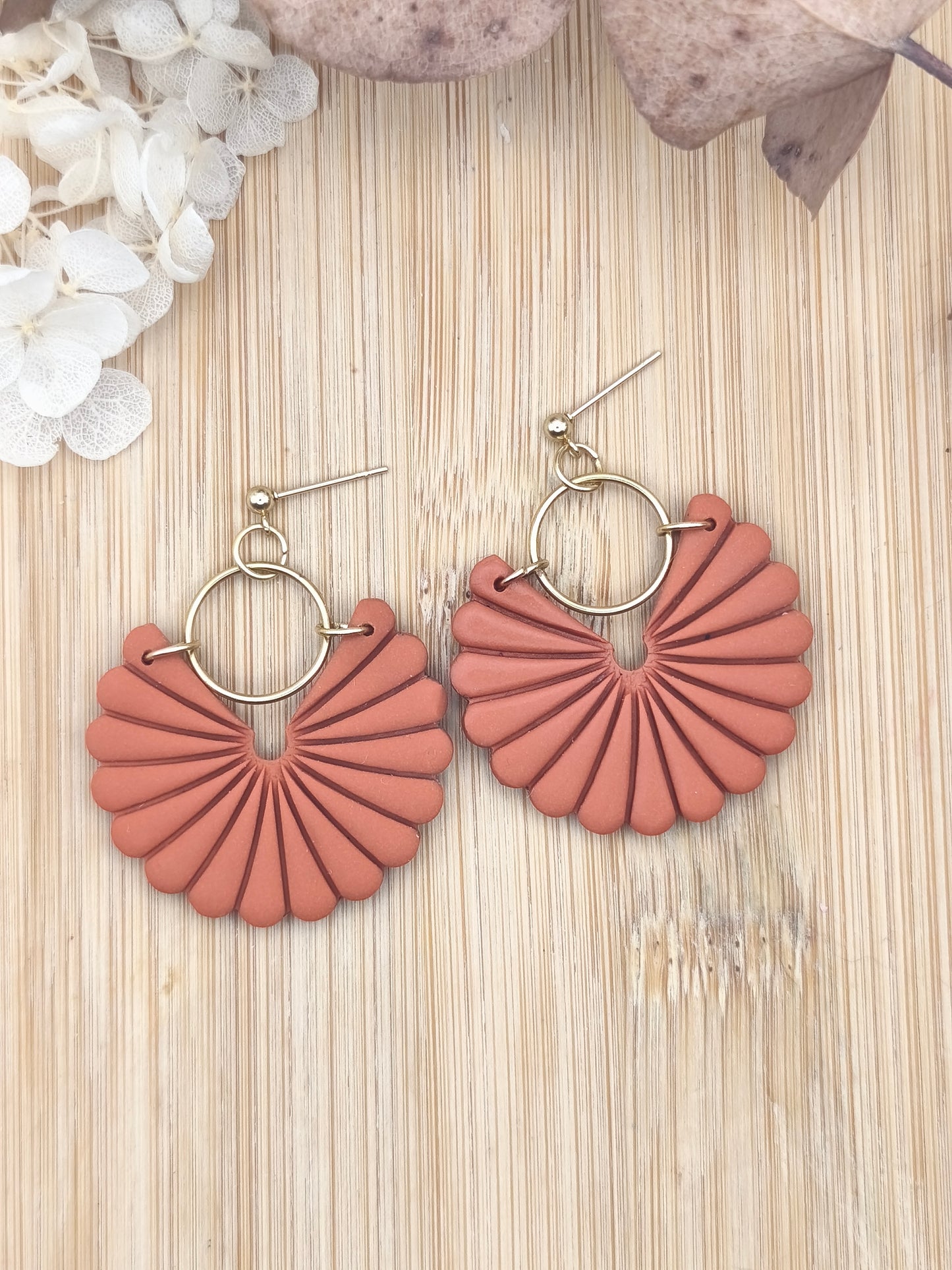 La Bouclette Dorée - Modèle Dahlia personnalisable